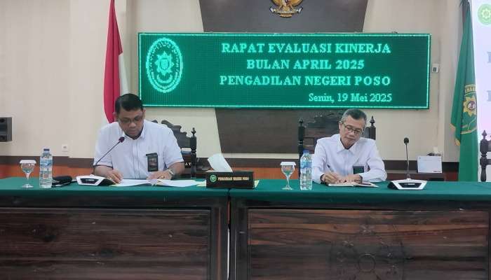 rapat bulanan - evaluasi kinerja bulan april 2025 pengadilan negeri poso