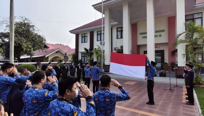 Upacara Peringatan Hari Sumpah Pemuda ke-98 di Pengadilan Negeri Poso