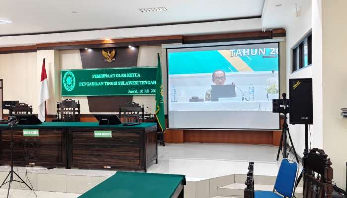 Pembinaan oleh Ketua Pengadilan Tinggi Sulawesi Tengah