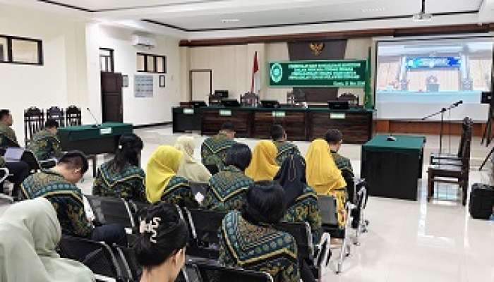 Pembinaan dan Sosialisasi dilaksanakan oleh Pengadilan Tinggi Sulawesi Tengah